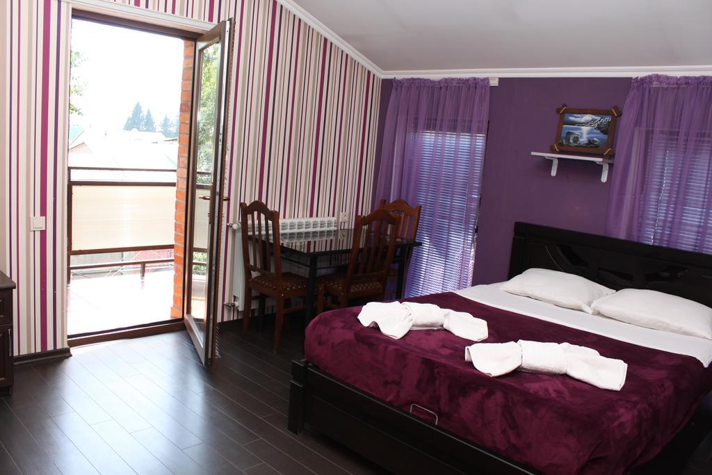 Hotel Majestic Tbilisi Pokoj fotografie